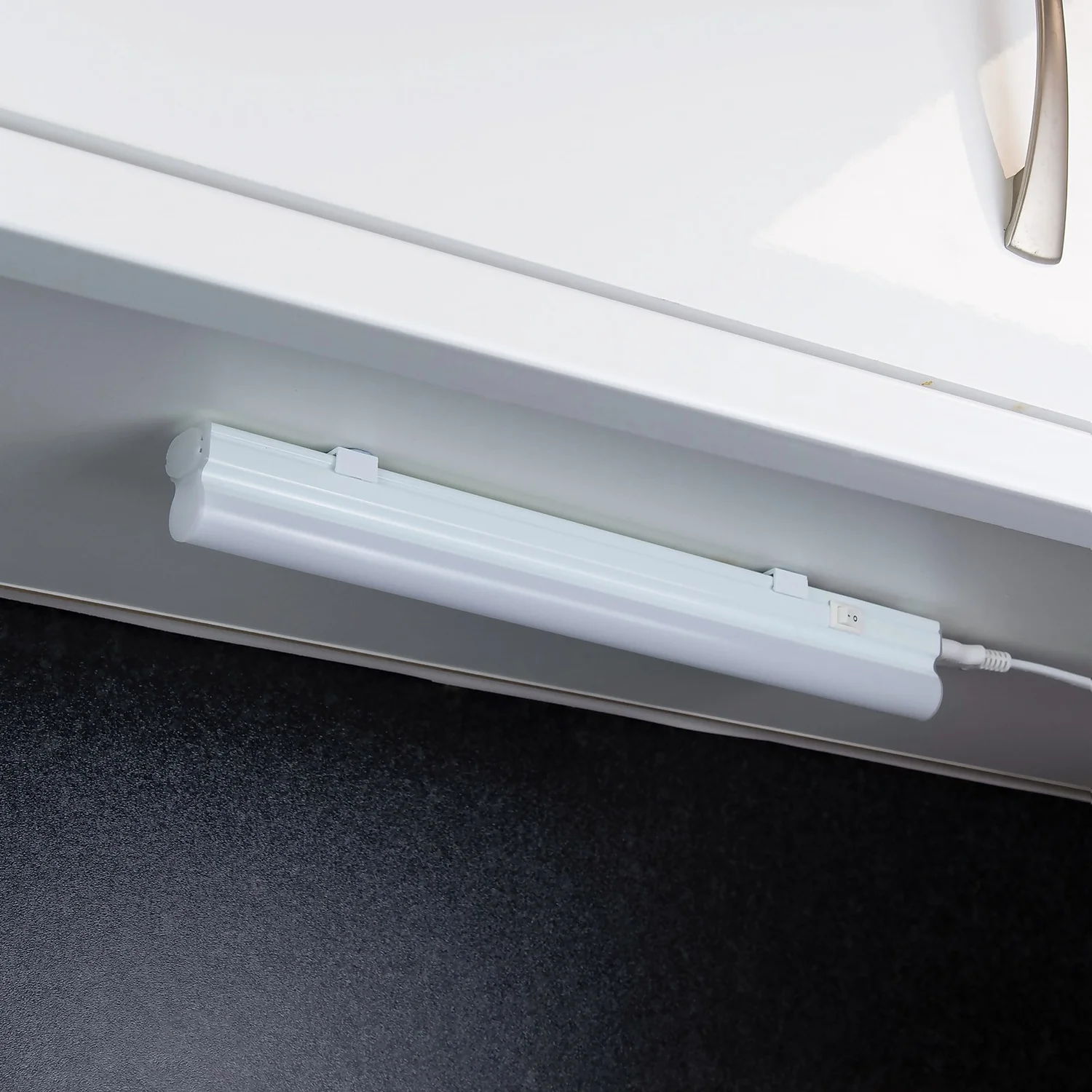 Arlec 4W Cool White Bar Light 5 Arlec 4W Cool White Bar Light - Image 3