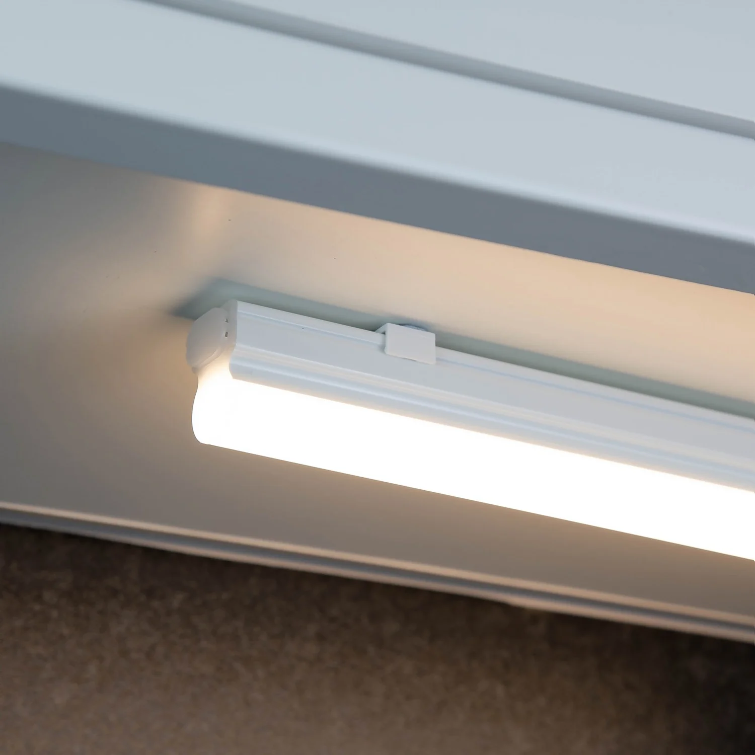 Arlec LED 4W Bar Light 6 Arlec LED 4W Bar Light - Image 4