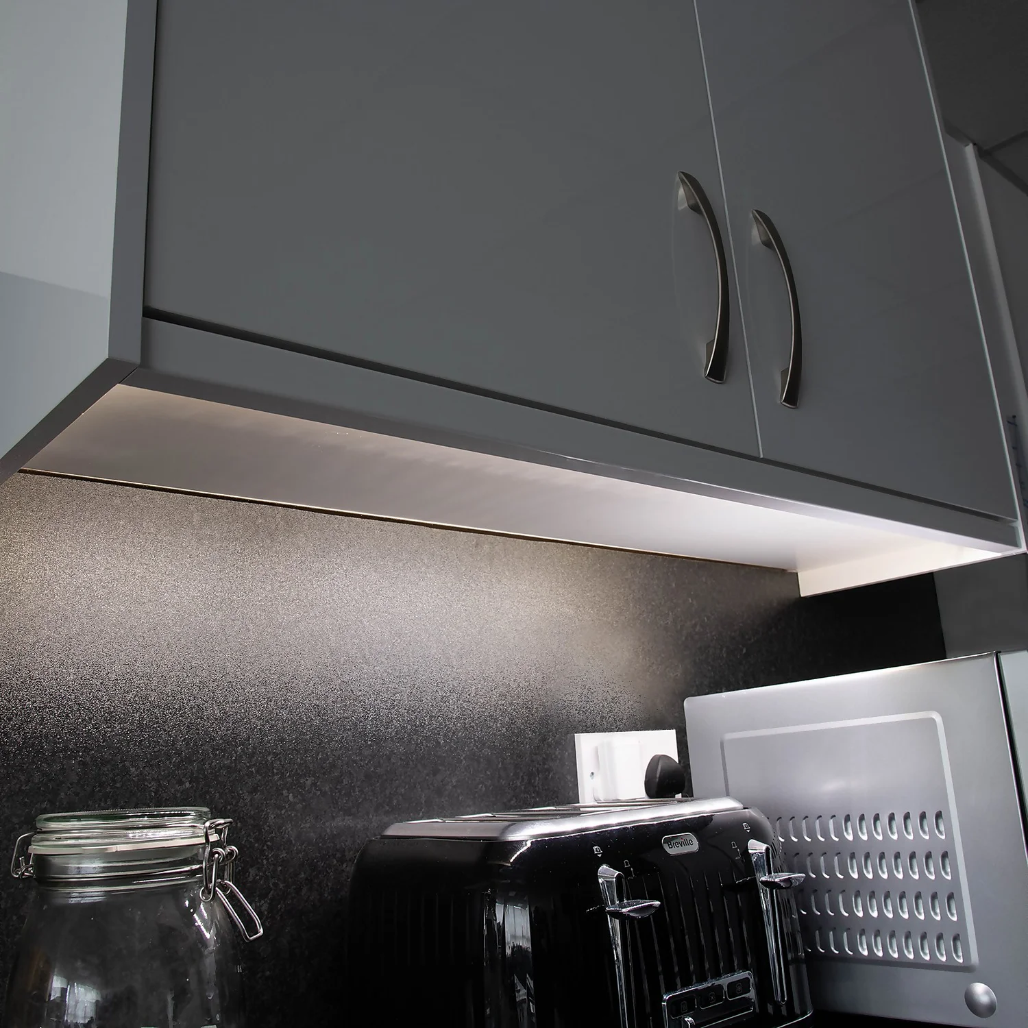 Arlec 4 Cool White Strip Light Pack 5 Arlec 4 Cool White Strip Light Pack - Image 3