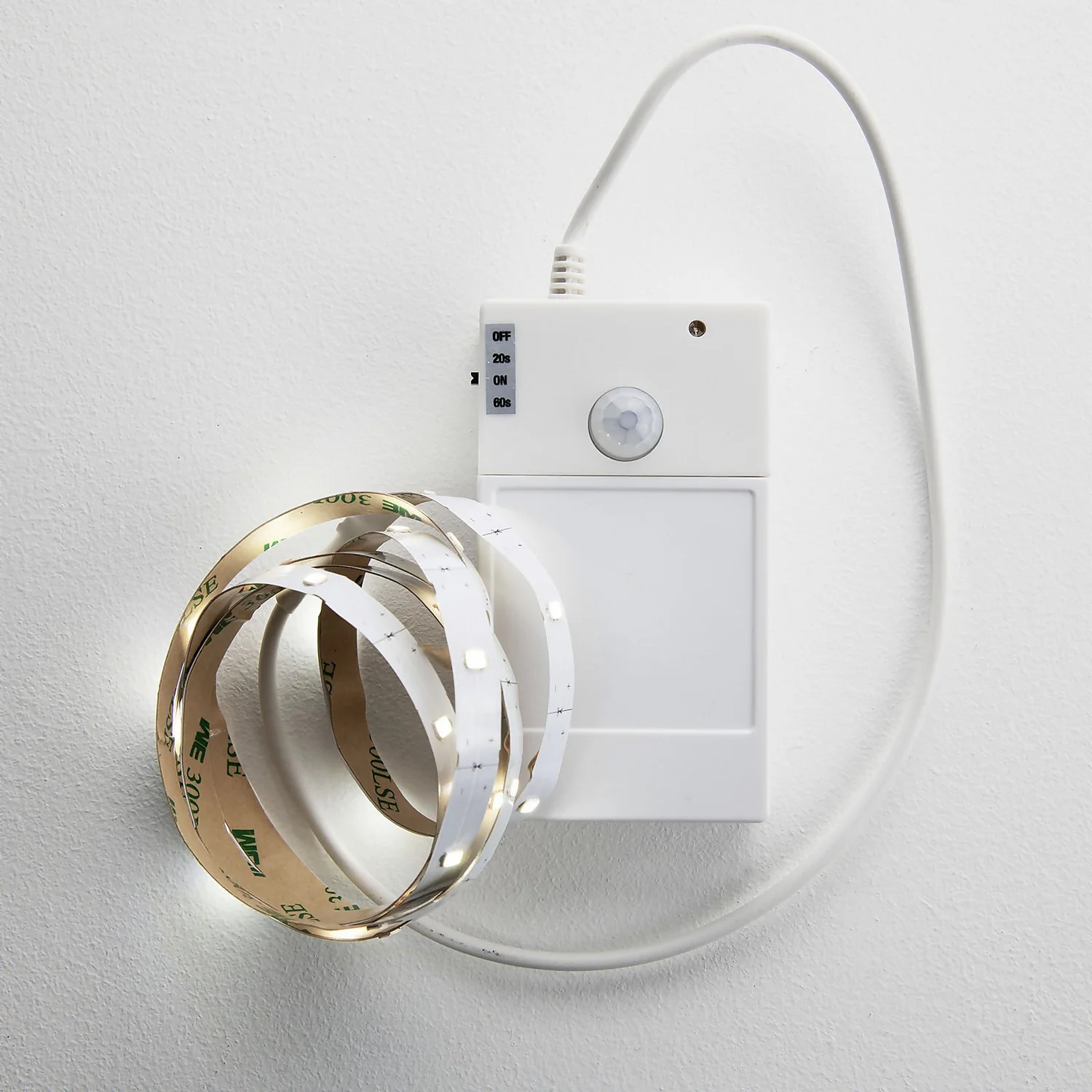 Arlec 1m Battery Strip Light With PIR Sensor 8 Arlec 1m Battery Strip Light With PIR Sensor - Image 6