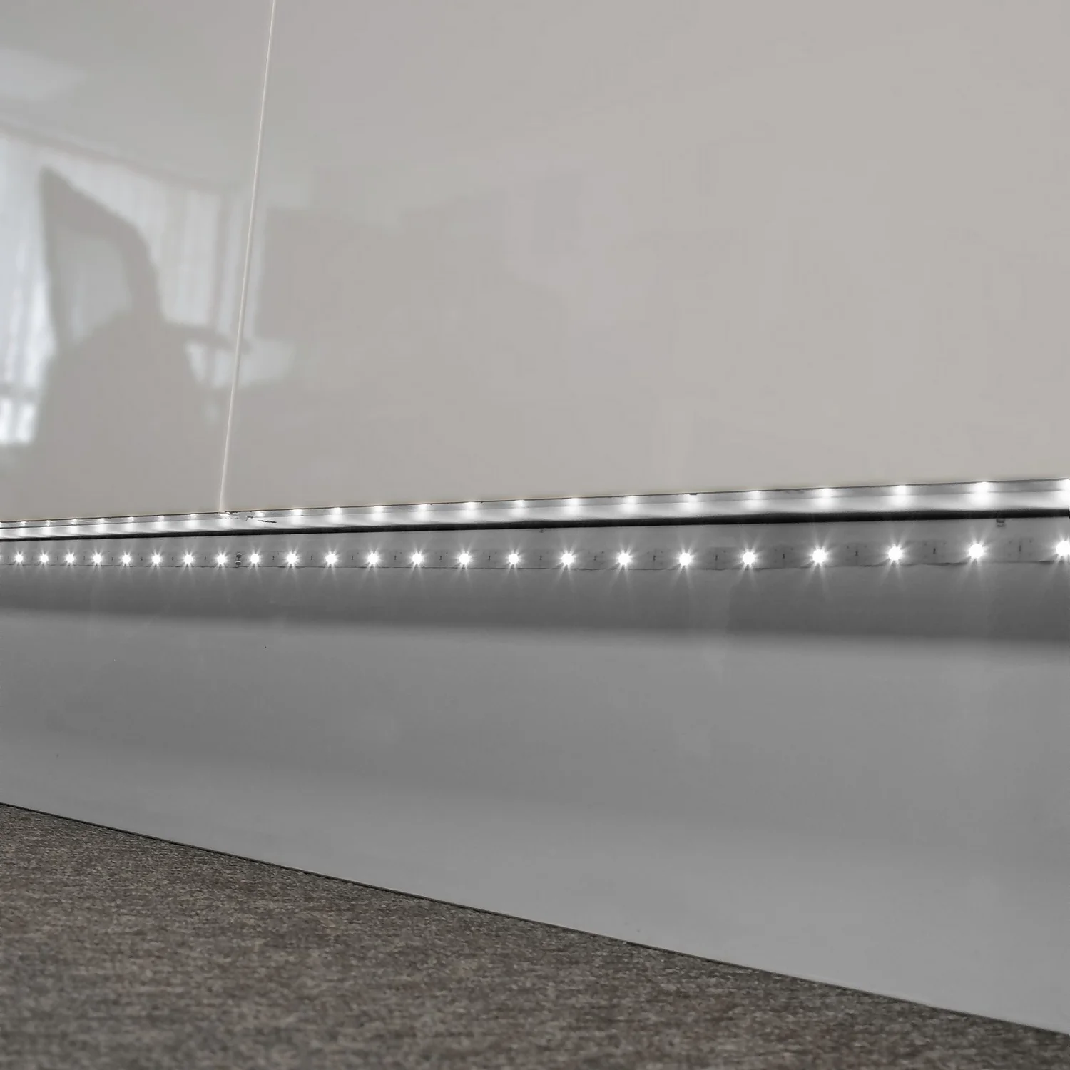 Arlec 1m Battery Strip Light With PIR Sensor 6 Arlec 1m Battery Strip Light With PIR Sensor - Image 4