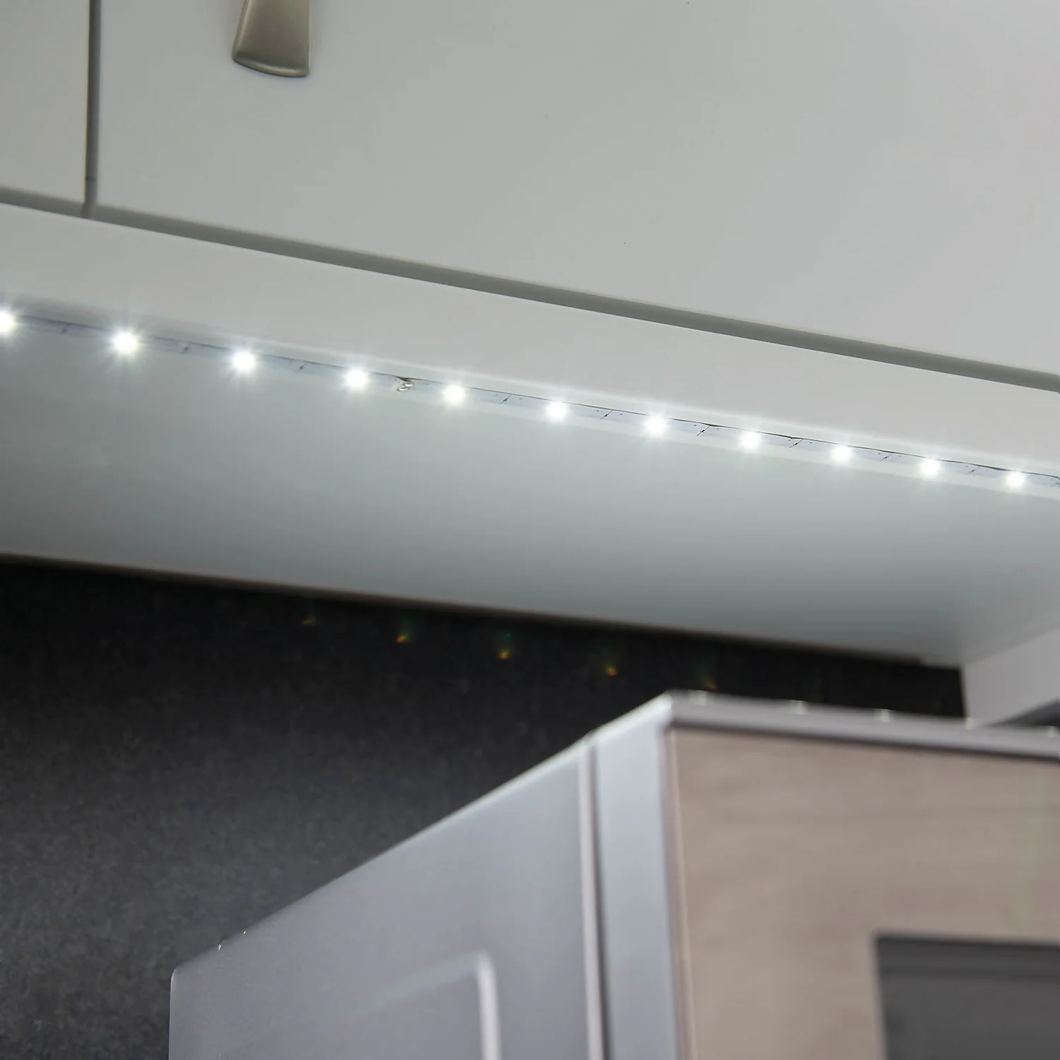 Arlec 1m Battery Strip Light With PIR Sensor 3 Arlec 1m Battery Strip Light With PIR Sensor