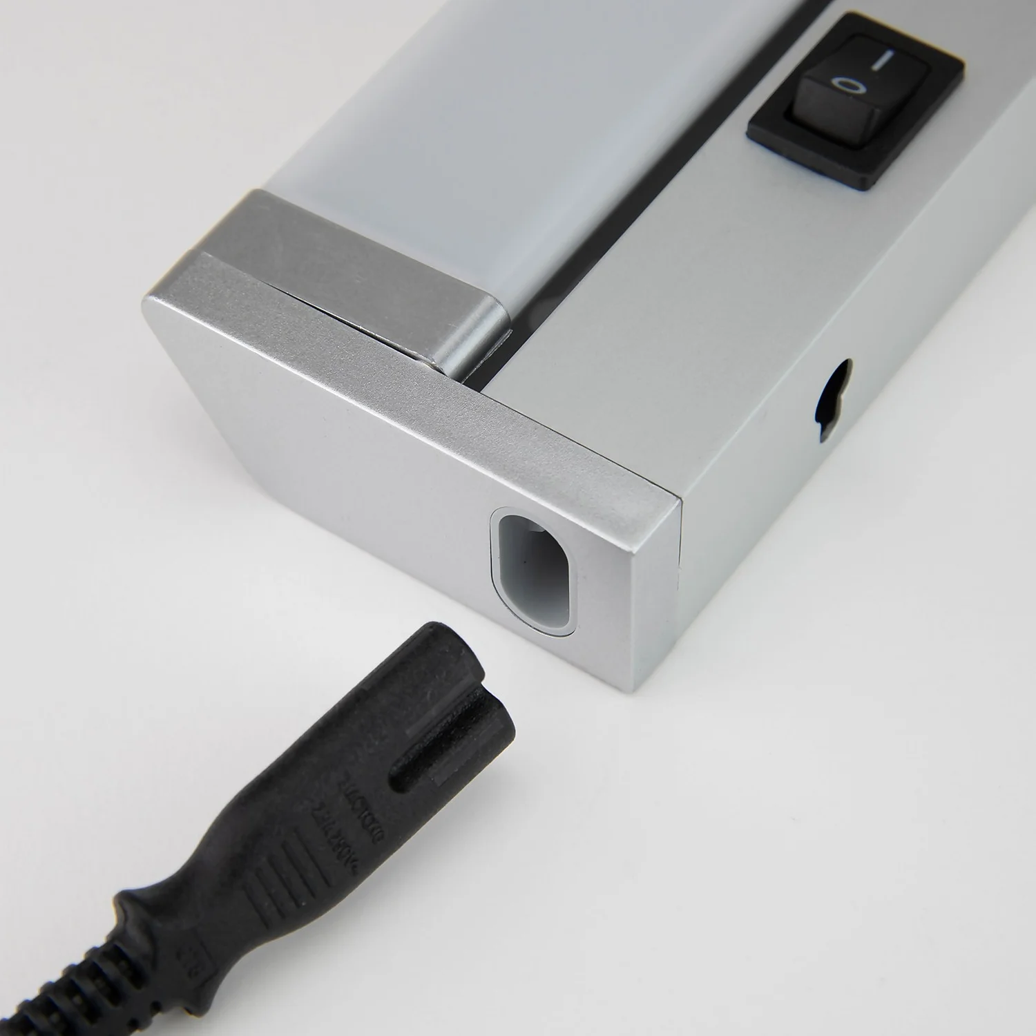 Arlec 10W LED Swivel Head Cabinet Light 9 Arlec 10W LED Swivel Head Cabinet Light - Image 8