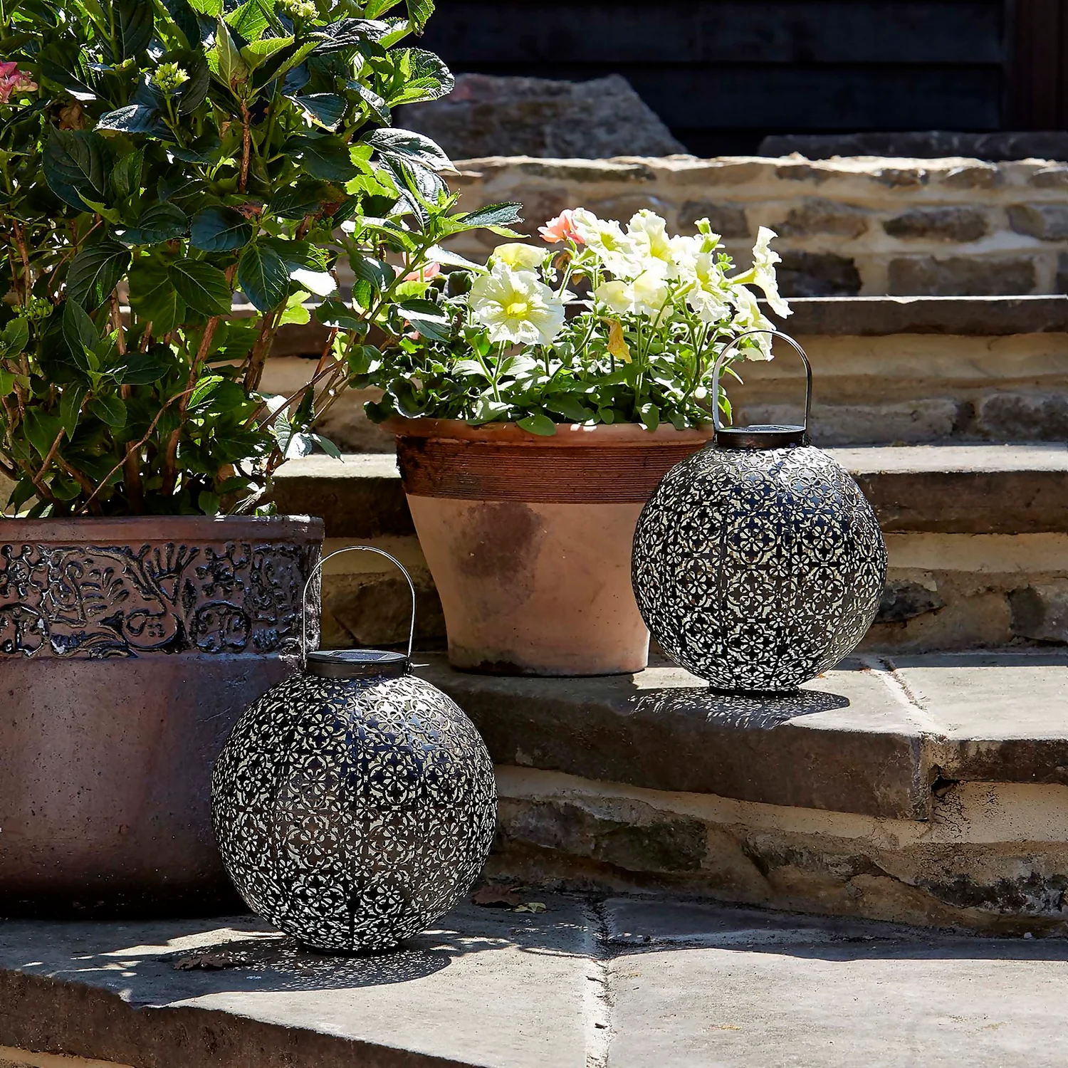 Eastern Solar Lantern 5 Eastern Solar Lantern - Image 3