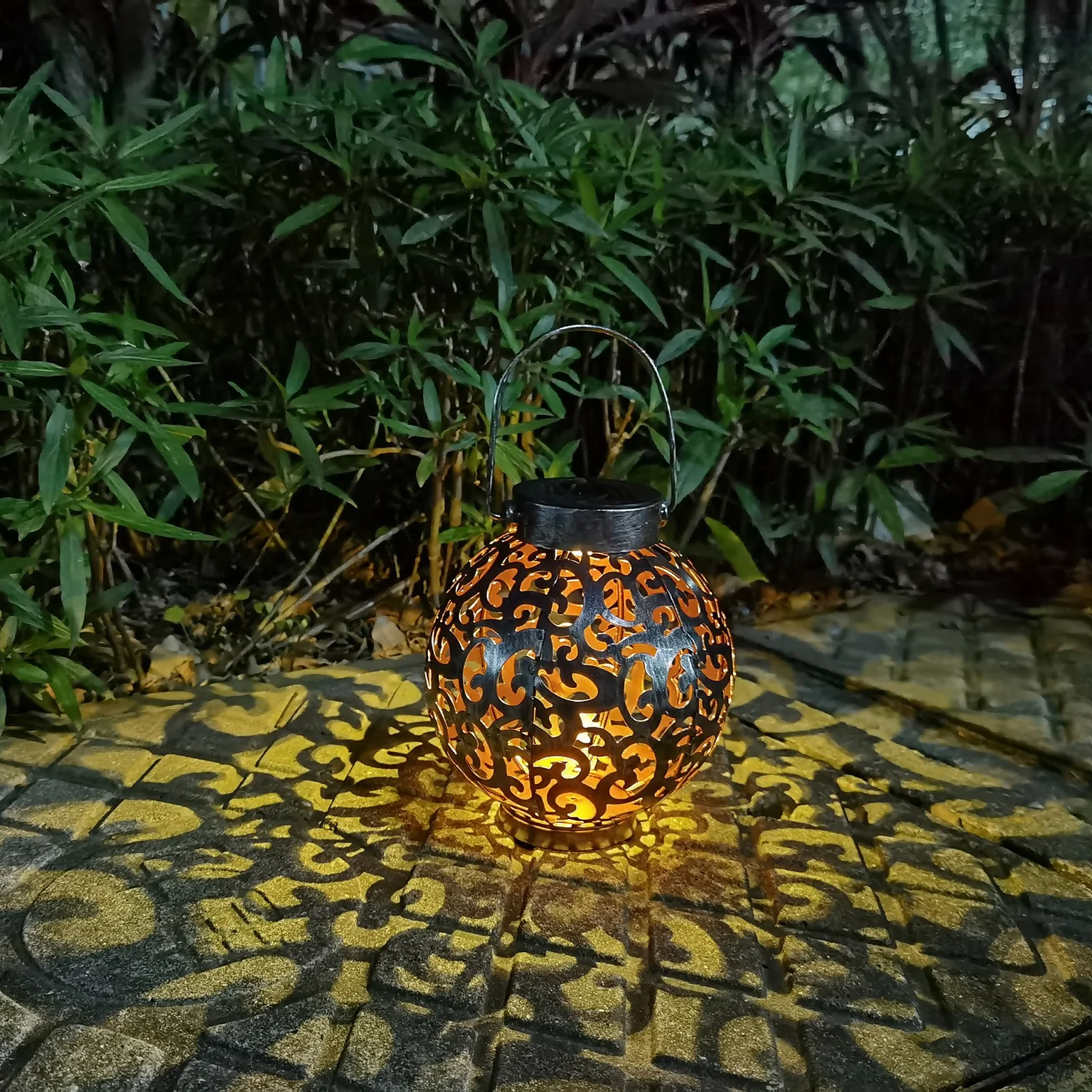 Mini Eastern Solar Garden Light 5 Mini Eastern Solar Garden Light - Image 3