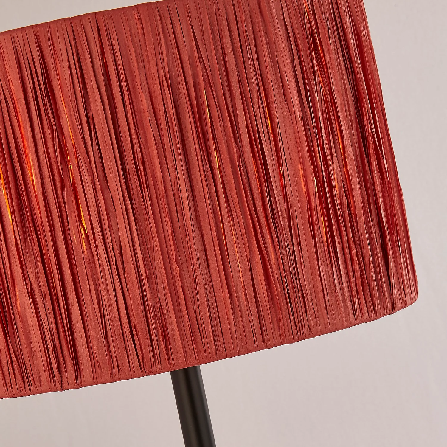 Raffia Table Lamp - Pink & Black 6 Raffia Table Lamp - Pink & Black - Image 4