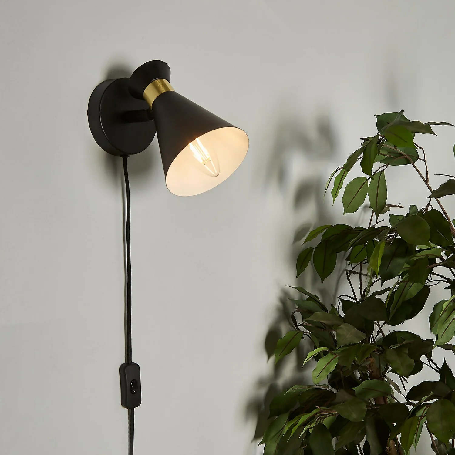 Balham Plug In Wall Light - Black & Brass 3 Balham Plug In Wall Light - Black & Brass