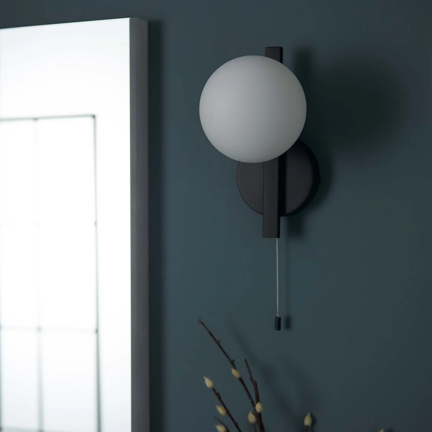 Hawkhill Bathroom Wall Light - Black 6 Hawkhill Bathroom Wall Light - Black - Image 4