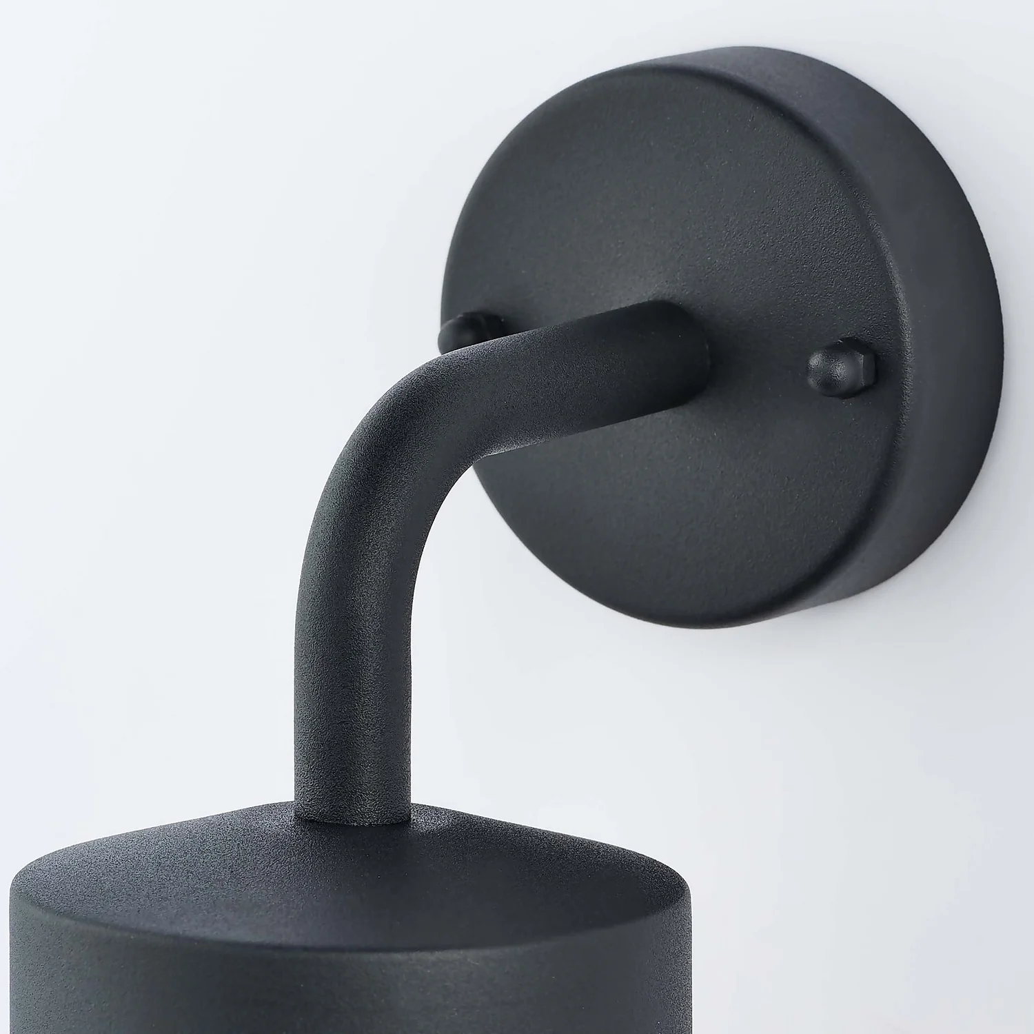 North Outdoor Wall Light - Black 10 North Outdoor Wall Light - Black - Image 8