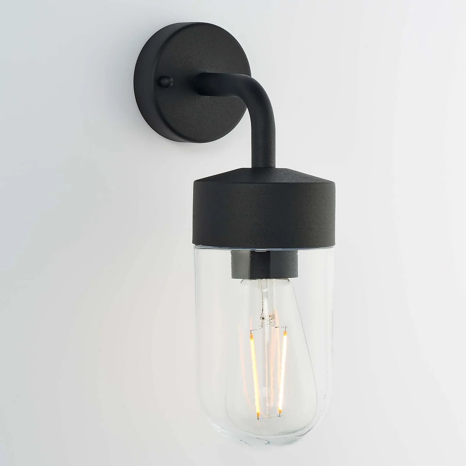 North Outdoor Wall Light - Black 8 North Outdoor Wall Light - Black - Image 6