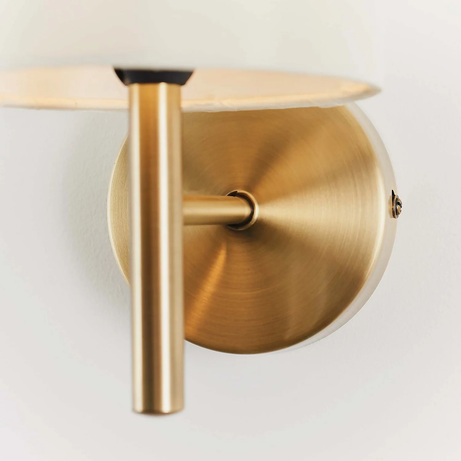 Kari Wall Light - Brass 10 Kari Wall Light - Brass - Image 8