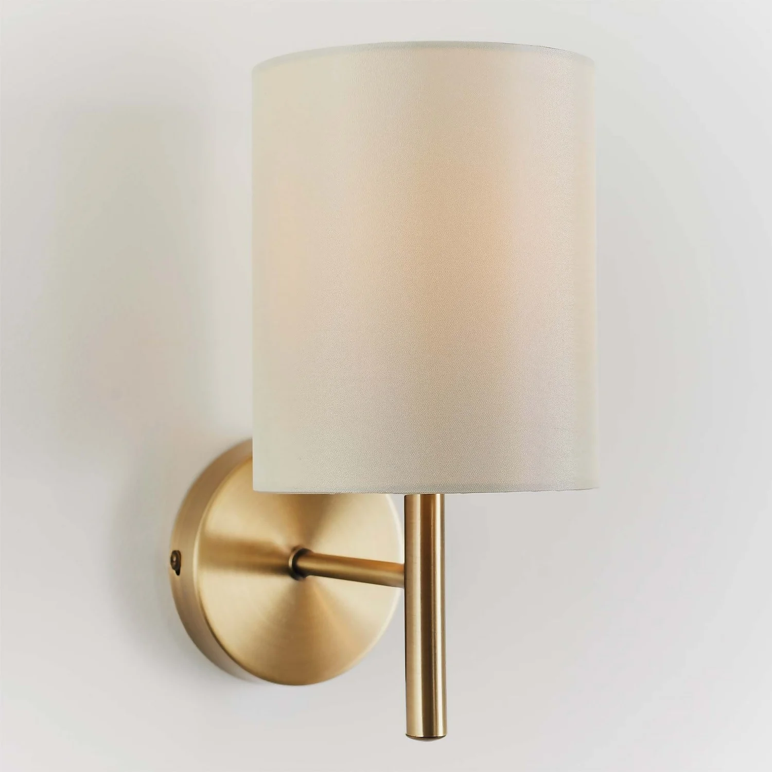 Kari Wall Light - Brass 3 Kari Wall Light - Brass