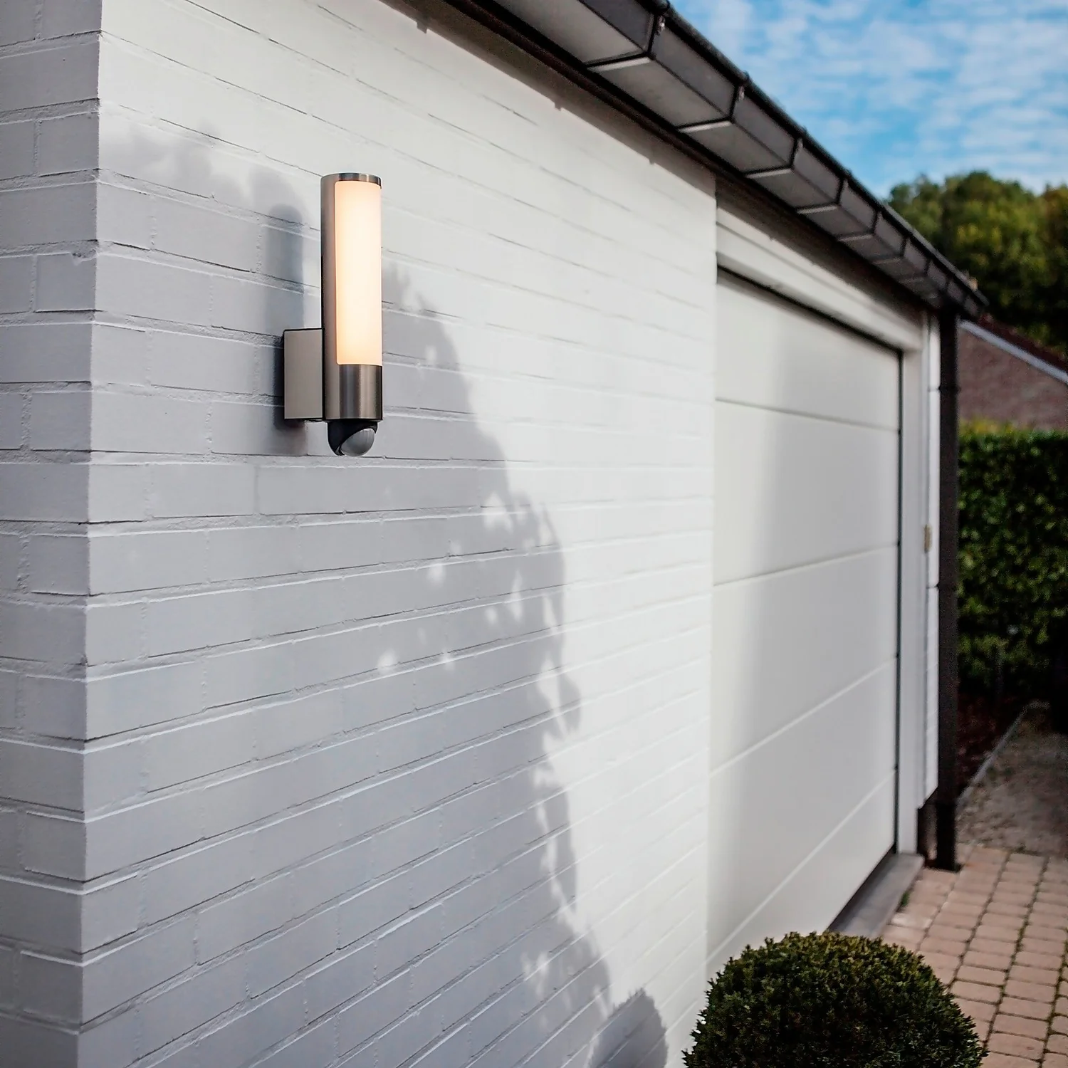 Lutec Leda LED Outdoor Wall Light With PIR Motion Sensor - Stainless Steel 5 Lutec Leda LED Outdoor Wall Light With PIR Motion Sensor - Stainless Steel - Image 3