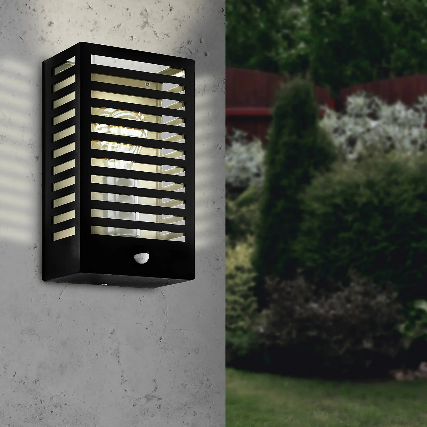 Eglo Alamonte Outdoor Wall Light 3 Eglo Alamonte Outdoor Wall Light
