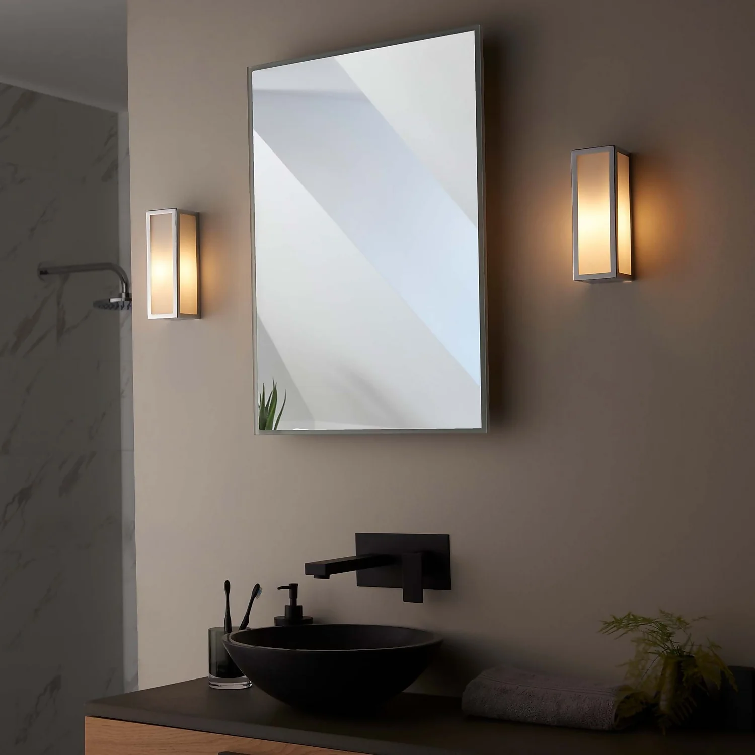 Daltra Small Bathroom Wall Light - Chrome Effect 7 Daltra Small Bathroom Wall Light - Chrome Effect - Image 5