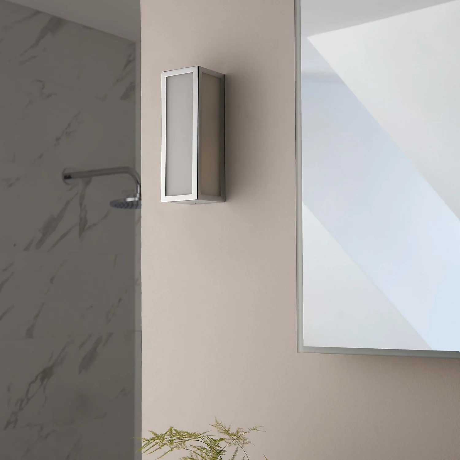 Daltra Small Bathroom Wall Light - Chrome Effect 6 Daltra Small Bathroom Wall Light - Chrome Effect - Image 4